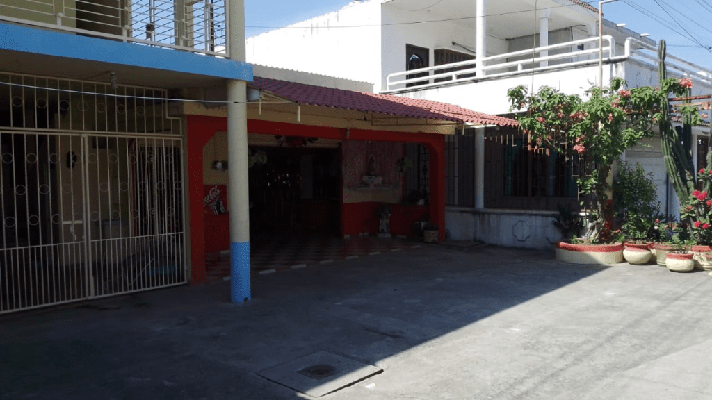Mercadofacil Charito Fte